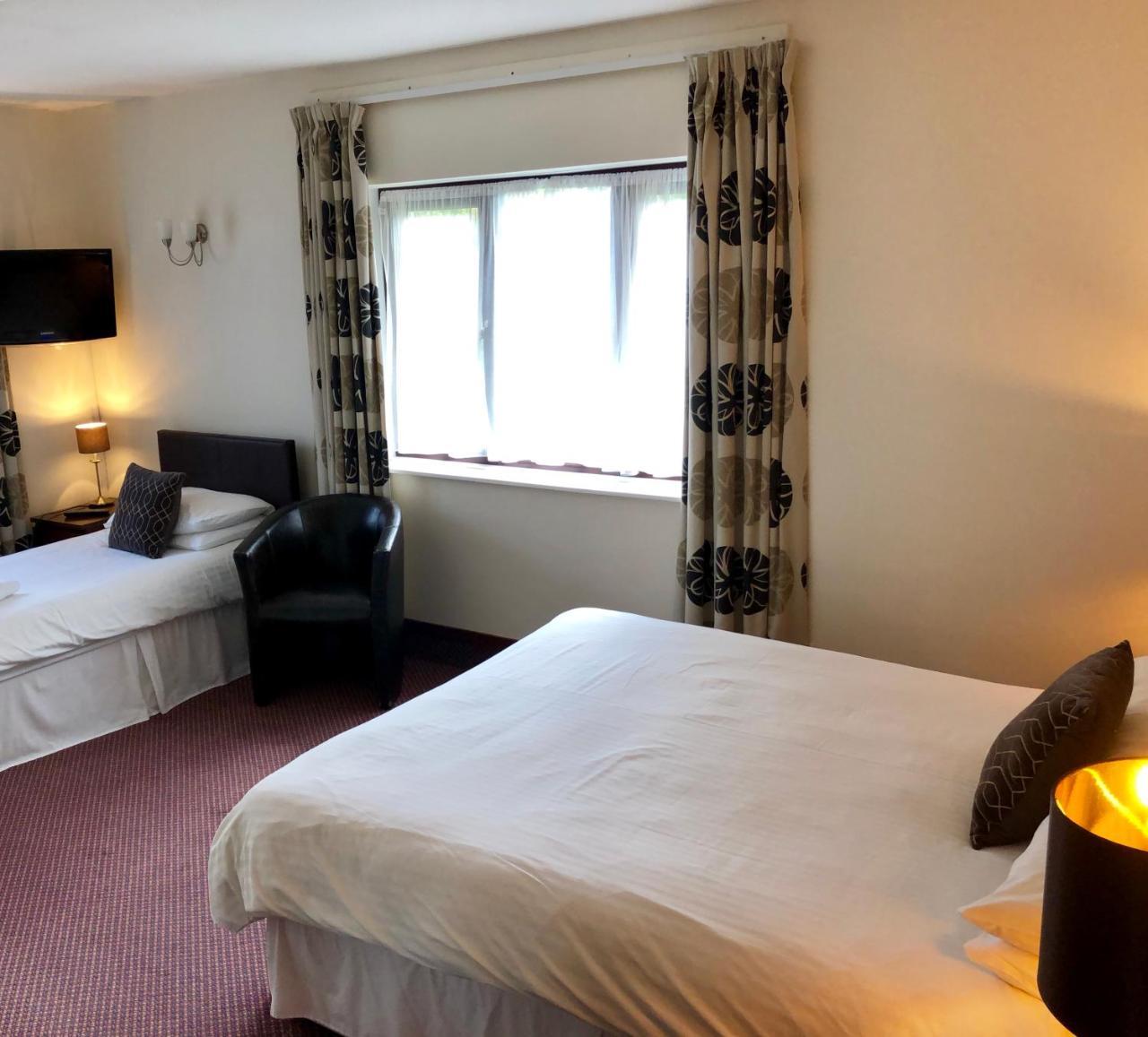 Best Western Compass Inn Tormarton Ngoại thất bức ảnh